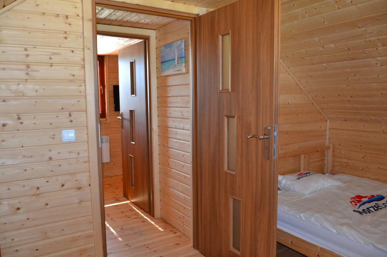 Morze Domkow Wellness & Spa Дзивновек Екстериор снимка